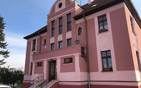 villa Gross-Nádražní 320 Ostrov